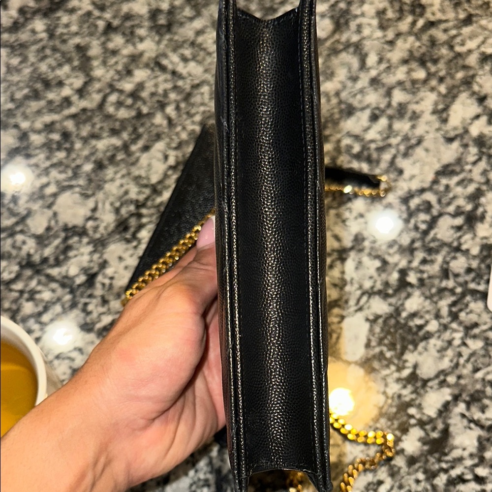 CASSANDRE ENVELOPE CHAIN WALLET IN GRAIN DE POUDRE LEATHER
NOIR - Picture 5 of 8